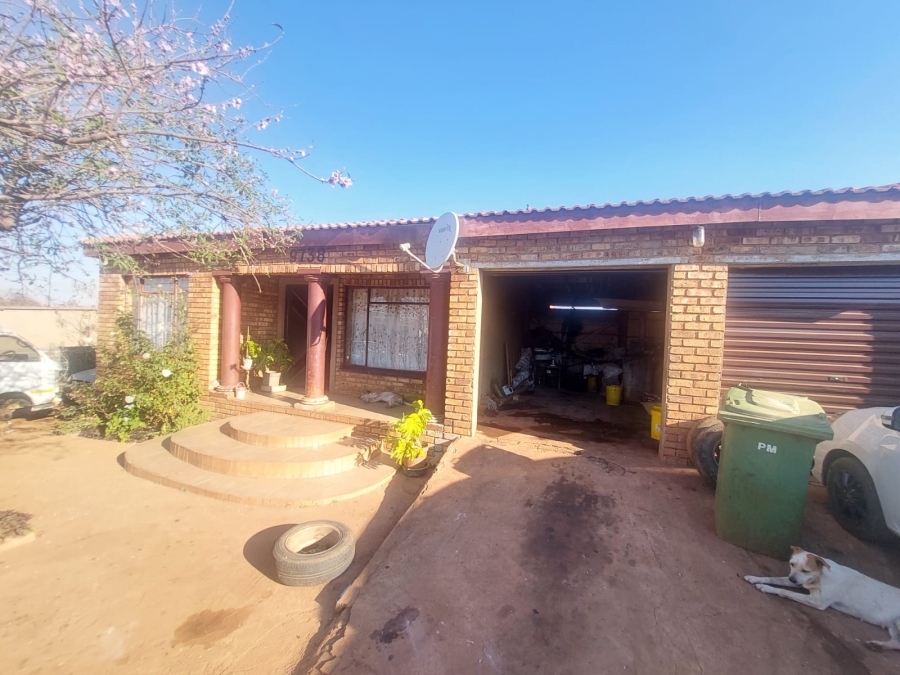 3 Bedroom Property for Sale in Ikageng North West